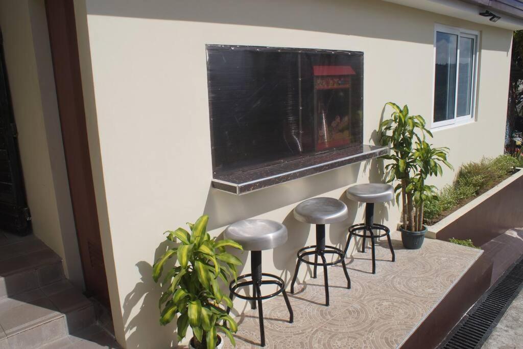 Avana Hills Tagaytay Villa Tagaytay City Eksteriør bilde